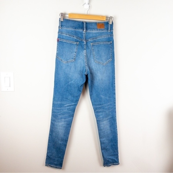 Urban Outfitters BDG Womens Size 26 Twig High Rise Skinny Jeans Light Wash Blue - Picture 2 of 12